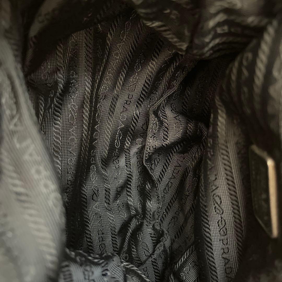 PRADA ブラックナイロンリュック 104