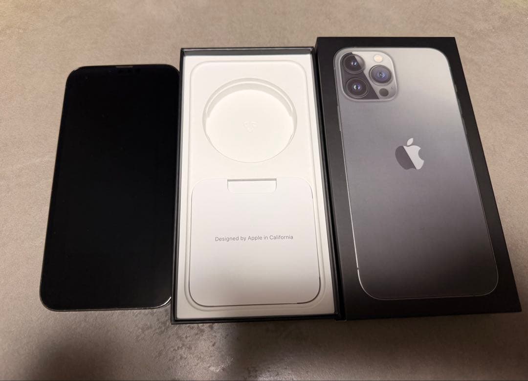 iPhone 13Pro Max 128GB グラファイト　バッテリー81%