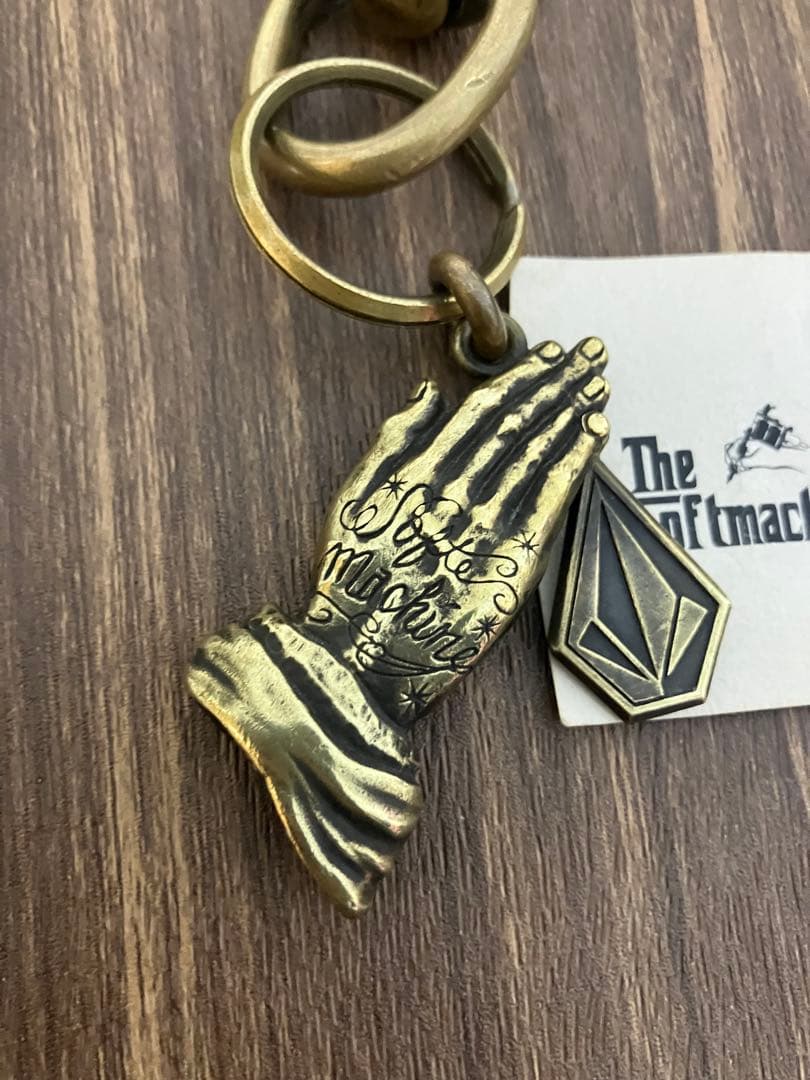 SOFTMACHINE × VOLCOM KEY CHAIN