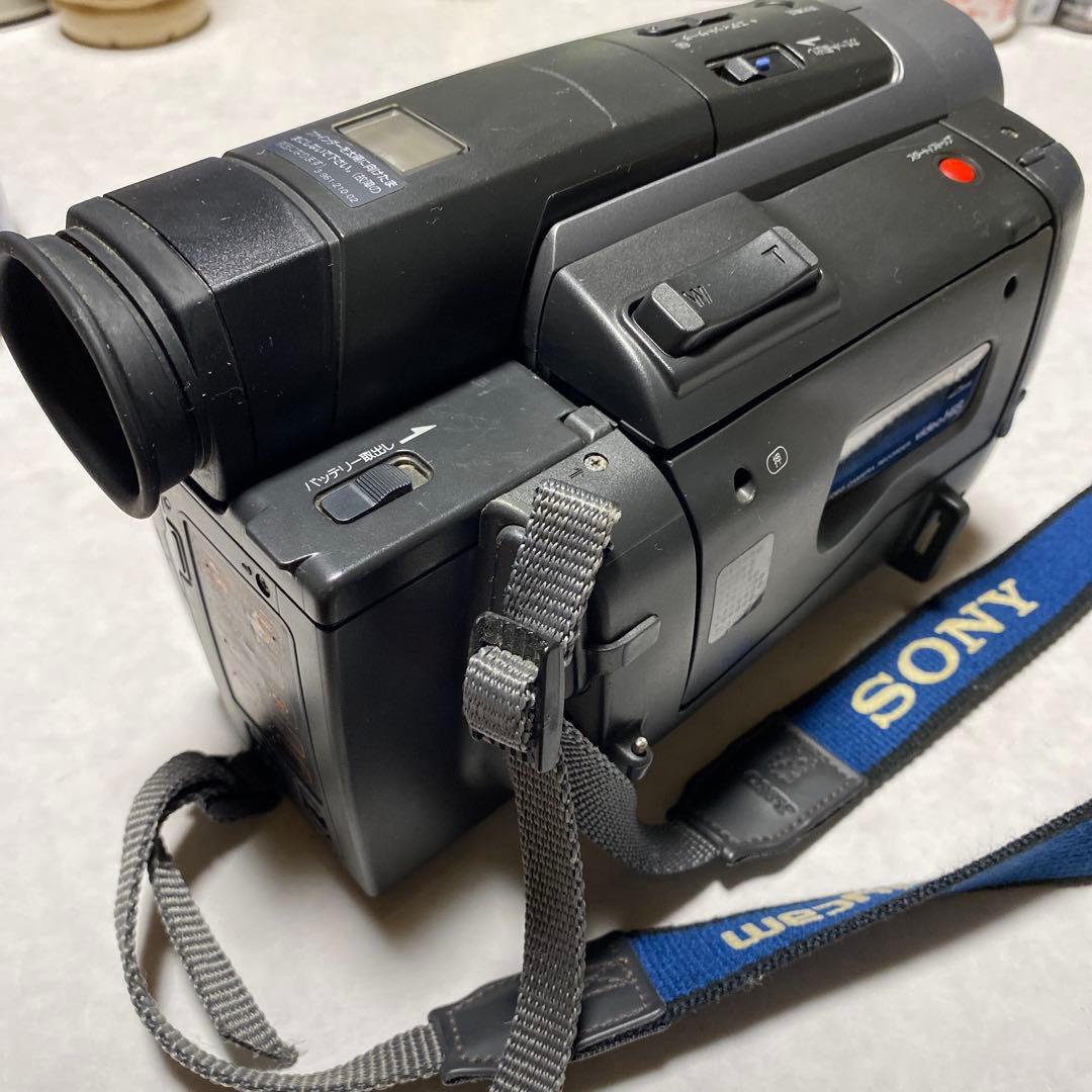 SONY videoHi8 Handycam CCD-TRV90 ②