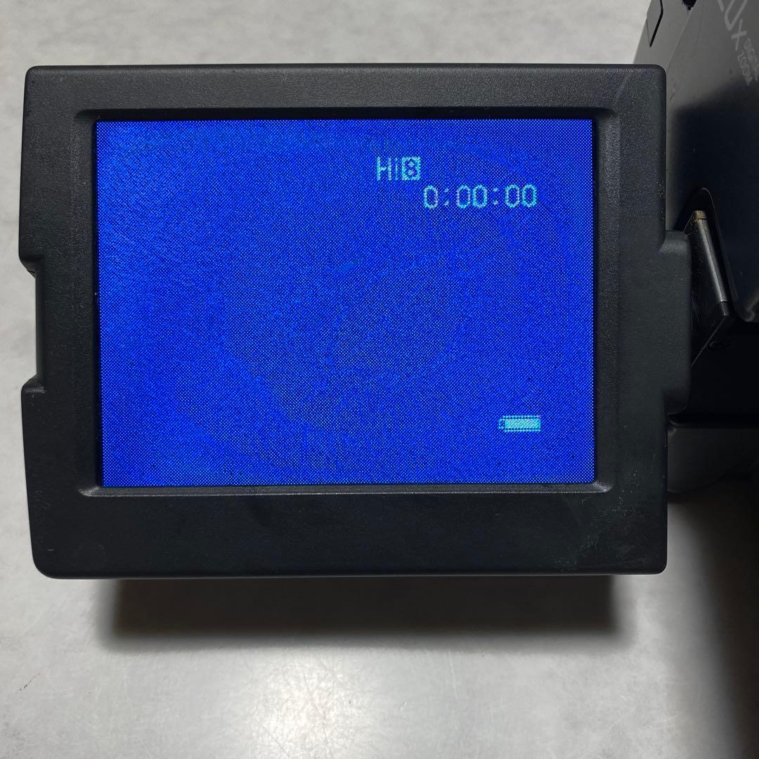 SONY videoHi8 Handycam CCD-TRV90 ②