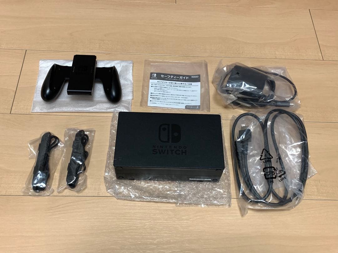 極美品 Nintendo Switch 本体 グレー/ブラック