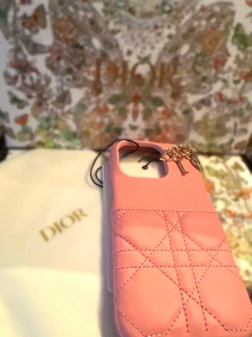 日本限定カラーiPhone15proケースディオール正規品