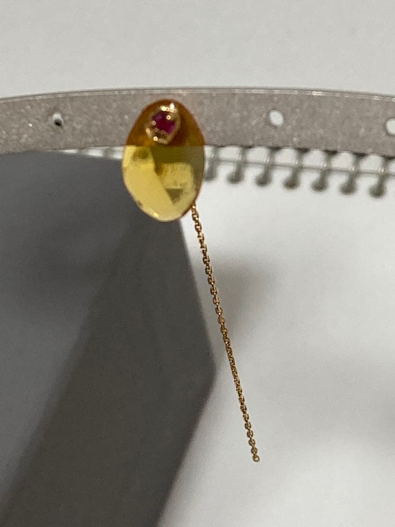 美品　monaka モナカジュエリー　フラットピアス　片耳　k18