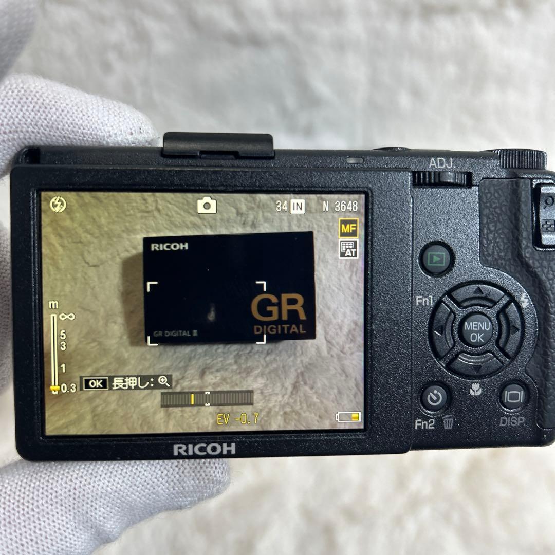 【極美品】RICOH GR DIGITAL III デジタルカメラ