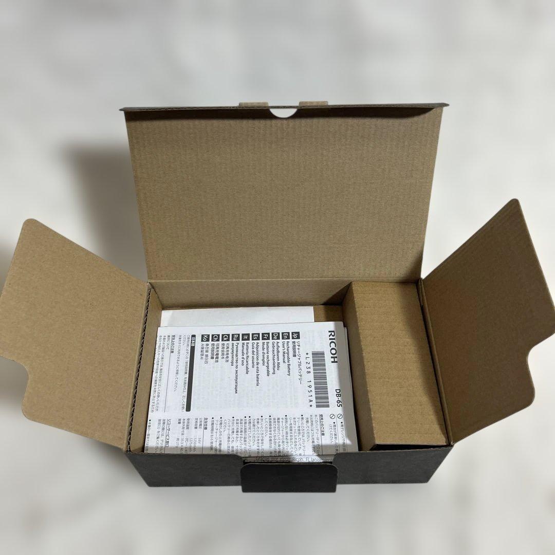 【極美品】RICOH GR DIGITAL III デジタルカメラ