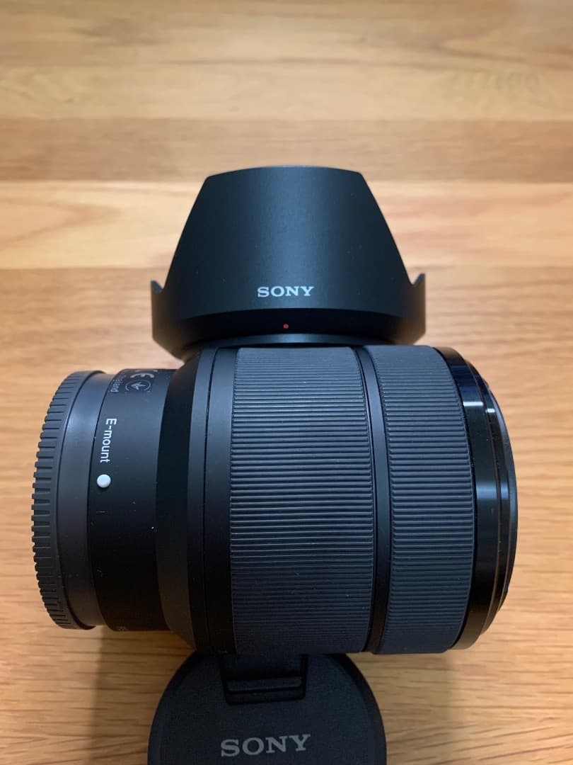 Sony FE 28-70mm F3.5-5.6 OSS レンズ
