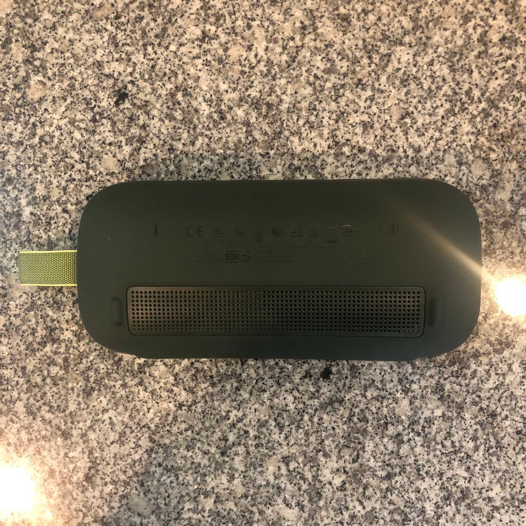 boseサウンドリンクフレックス ワイヤレススピーカー　グリーン