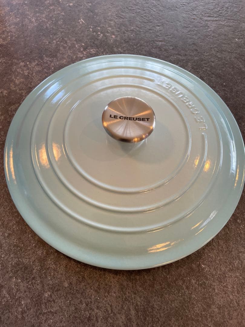 【新品未使用廃盤色】LE CREUSET 24cm トラディションココットロンド