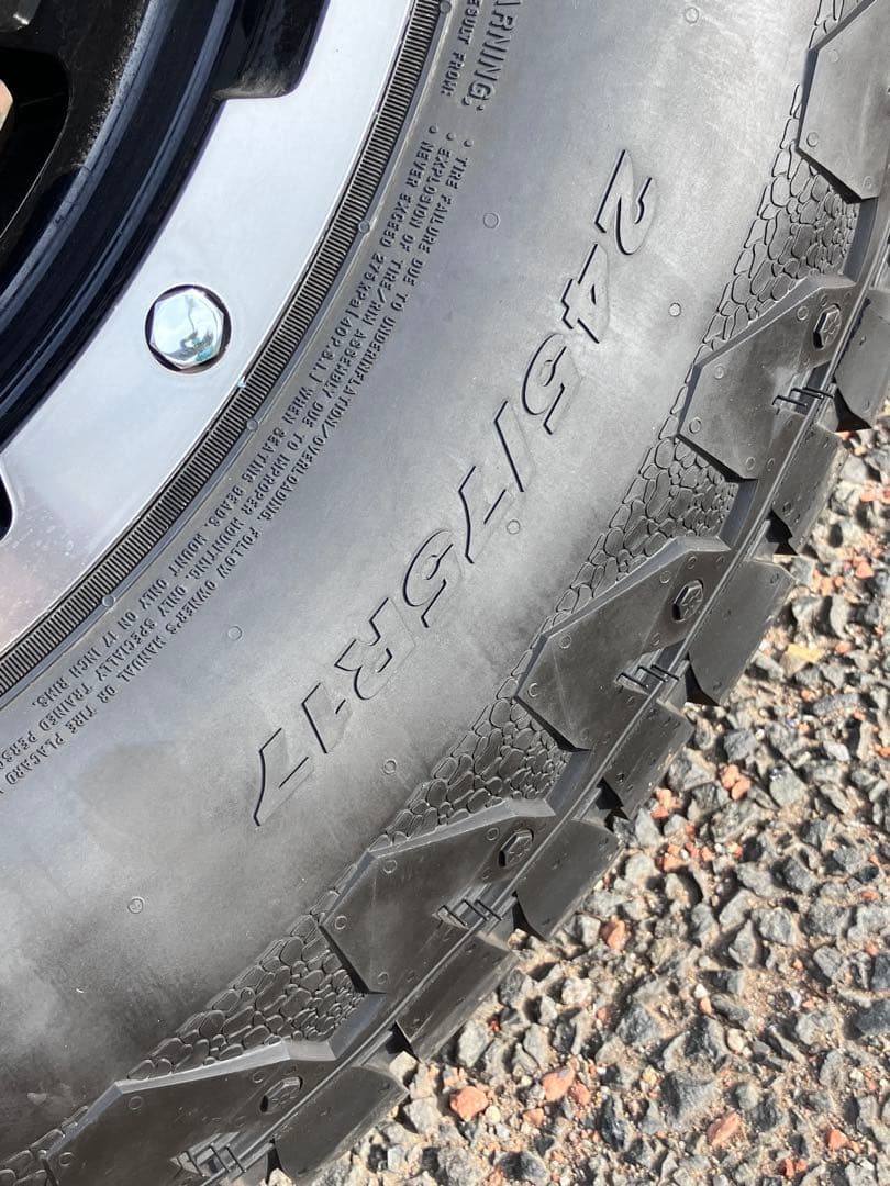 (さいたま) パジェロも！再値下げ！2025年ゴツゴツタイヤ+LMG MS-9W