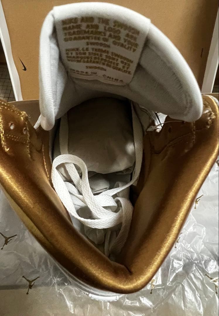 【未使用品】NIKE AIR Jordan 1 Retro HI OG 白/金