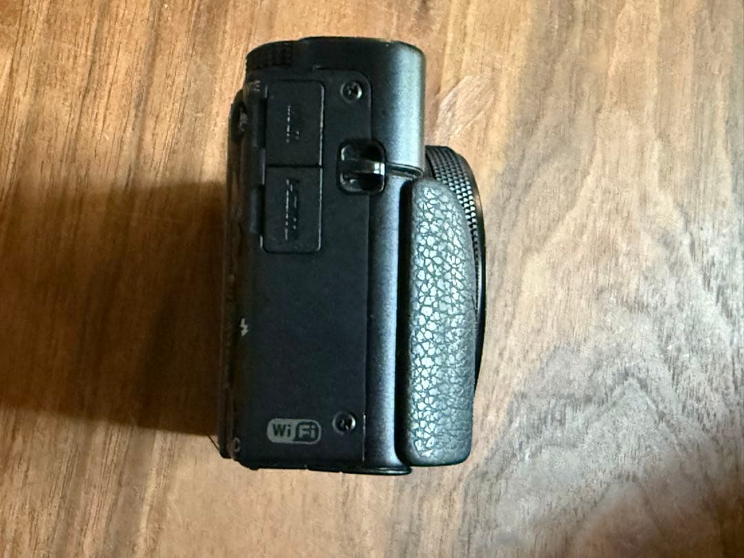 デジタルカメラ SONY DSC-RX100M6