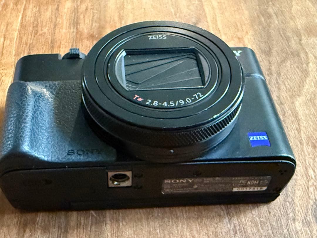 デジタルカメラ SONY DSC-RX100M6