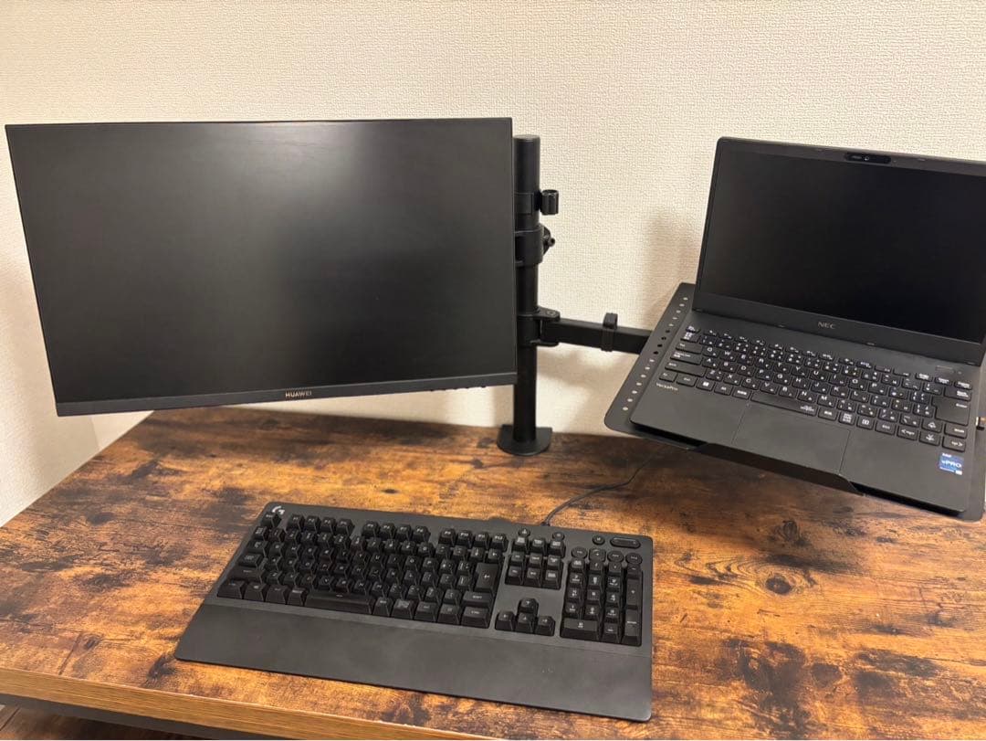 シロヒテ（プロフ必読）※ディスプレイ、アーム、キーボード、椅子