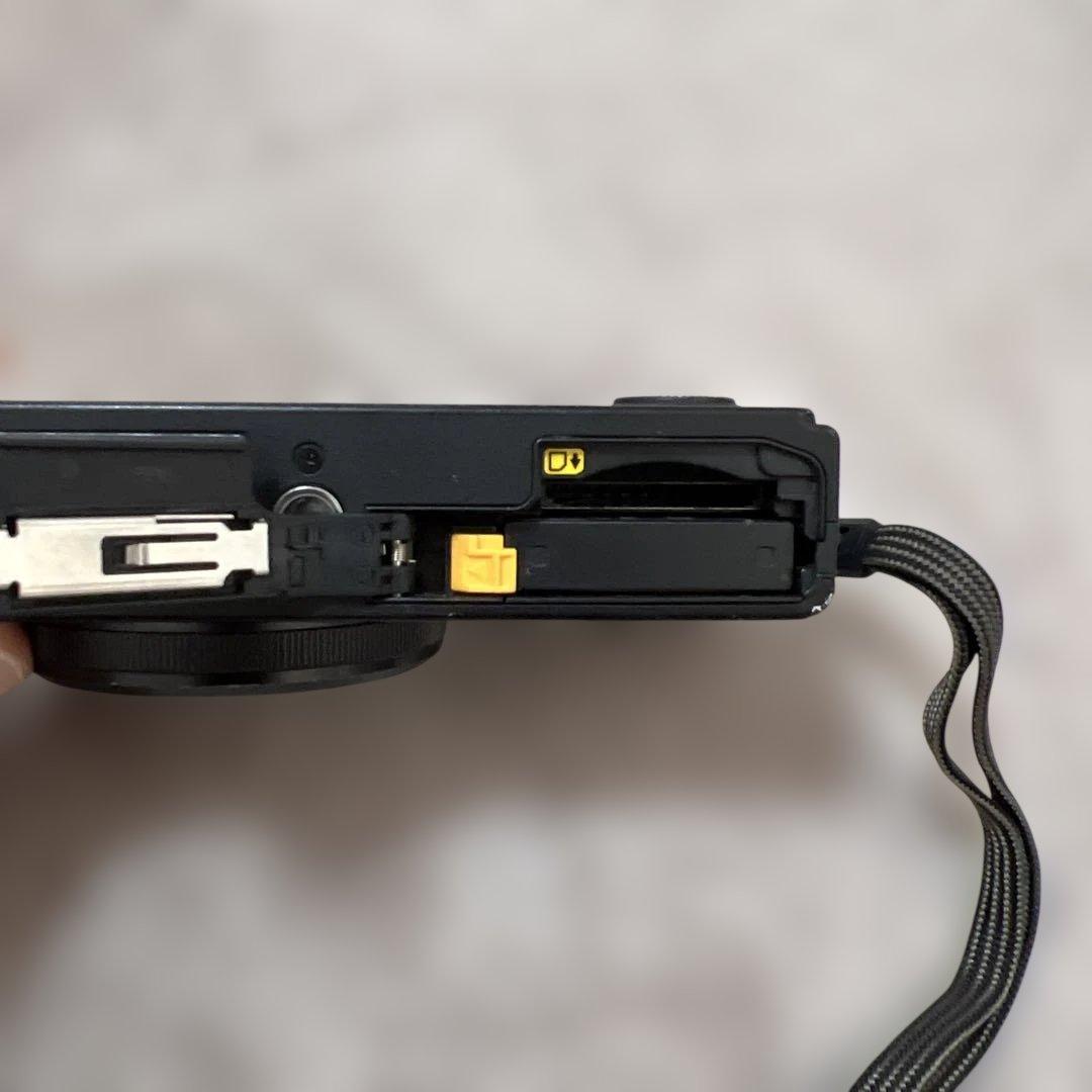 デジタルカメラ nikon coolpix p330