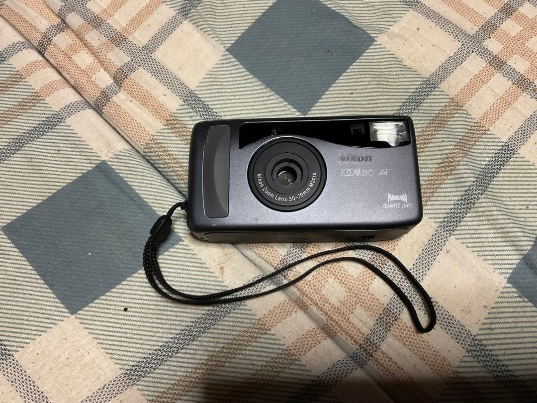 Nikon／ZOOM310 AF。電池／CR123A。【カバー付き　中古品】。