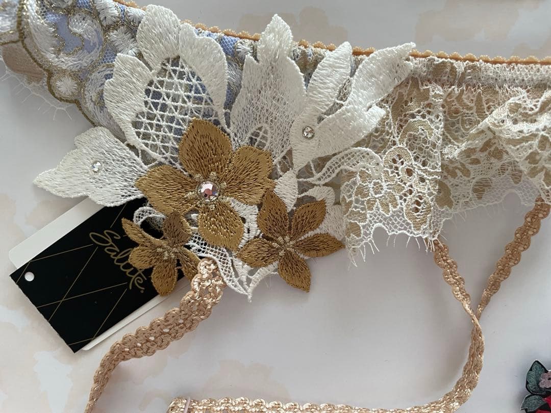 サルート 02G PU ローマの休日 ガーターベルト