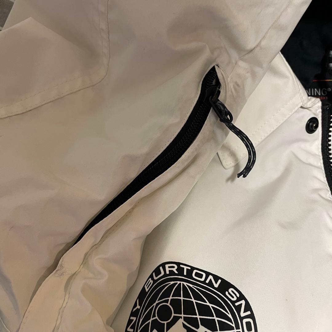 Burtonバートンスキーウェアスノーボードジャケットフード白ホワイト黒ブラック