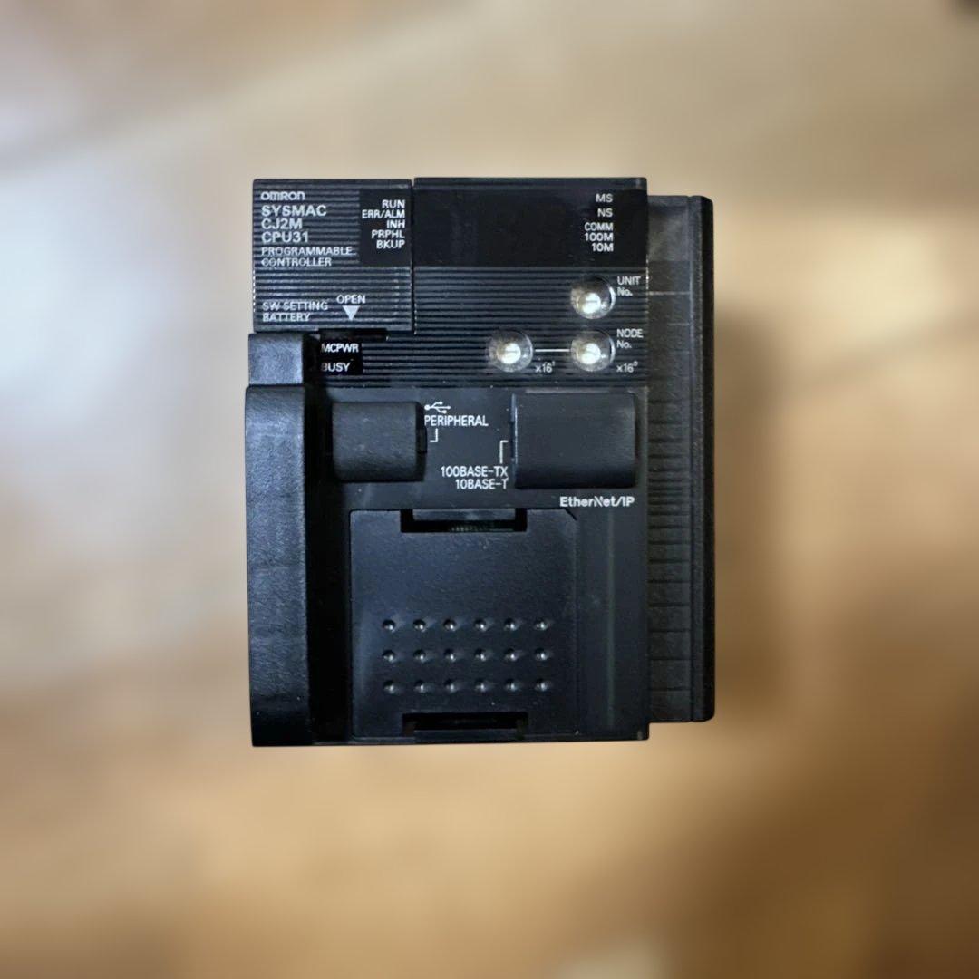 OMRON CJ2M-CPU31 CPUモジュール