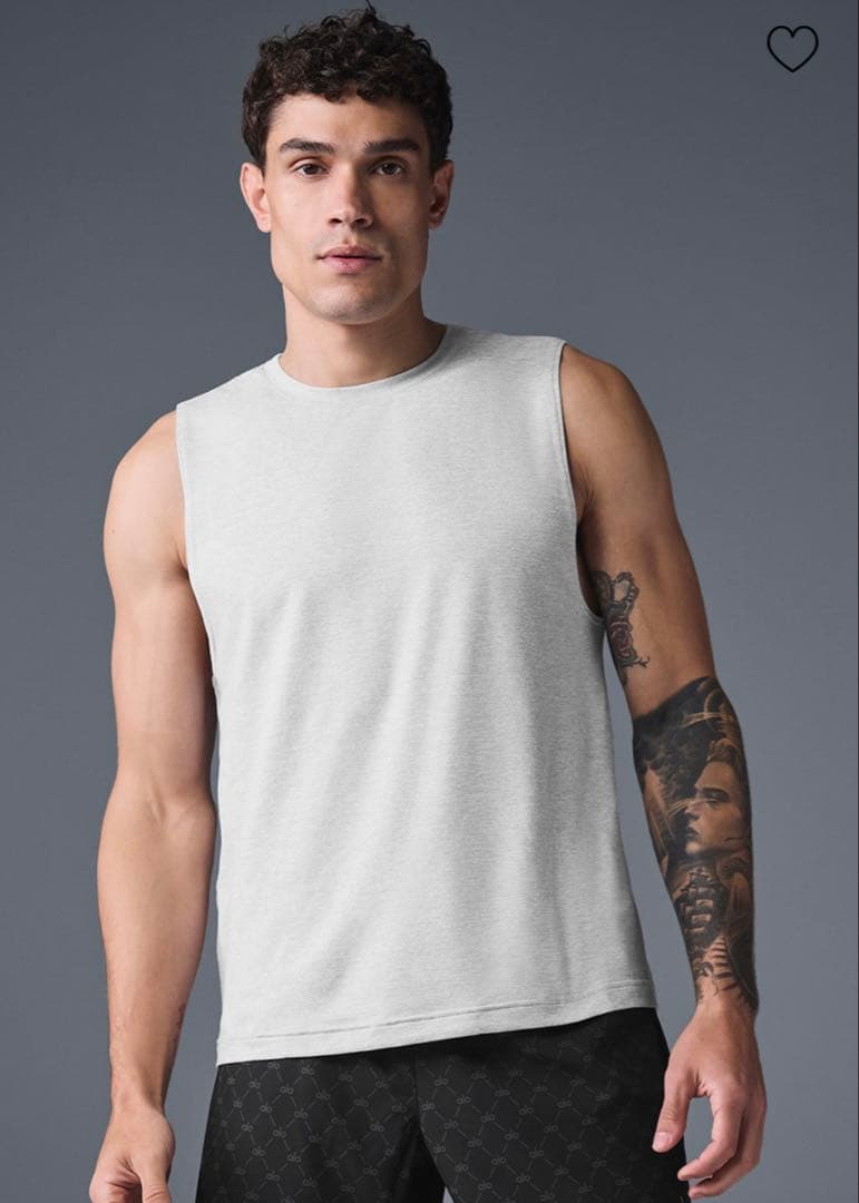 【新品タグ付】alo yoga （アローヨガ）タンクトップ L