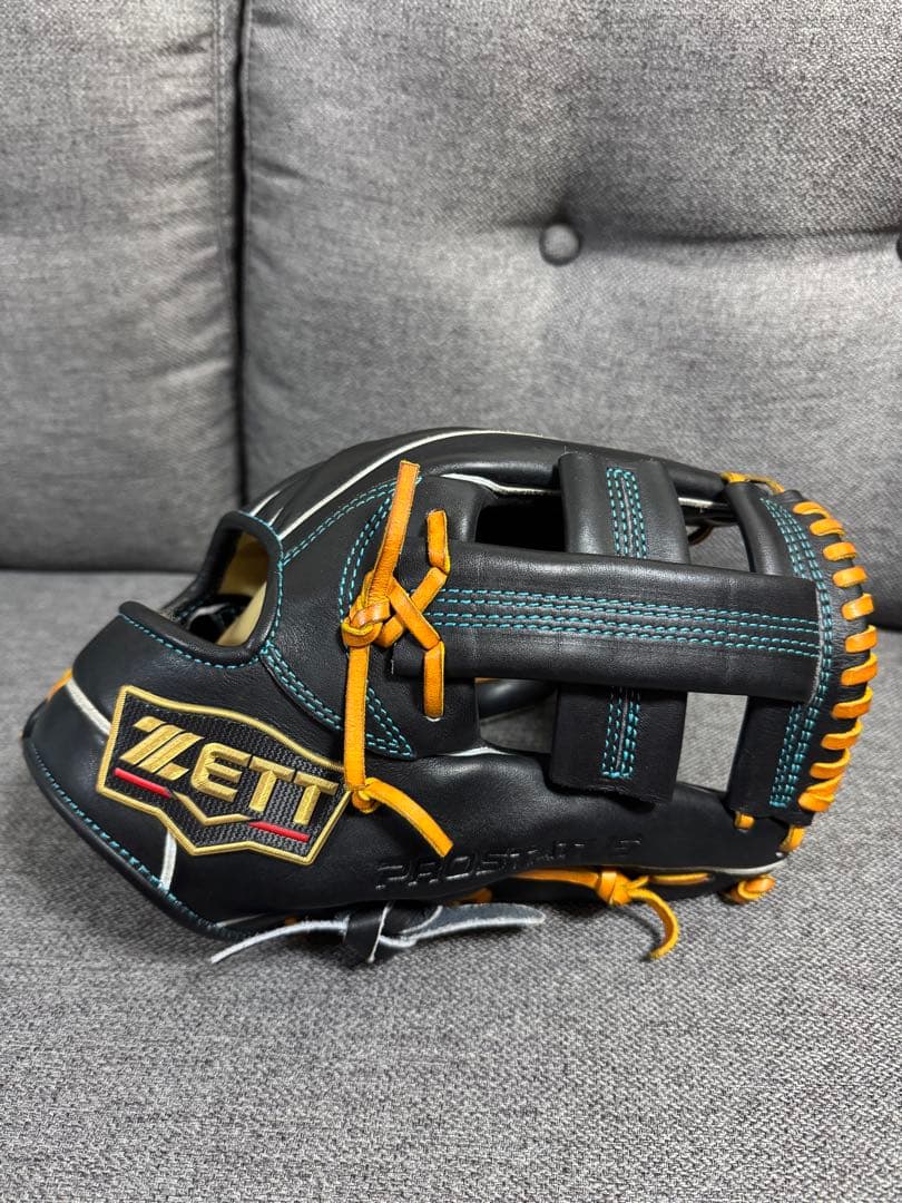 ZETT 軟式用グローブ 【吉川尚輝モデル】