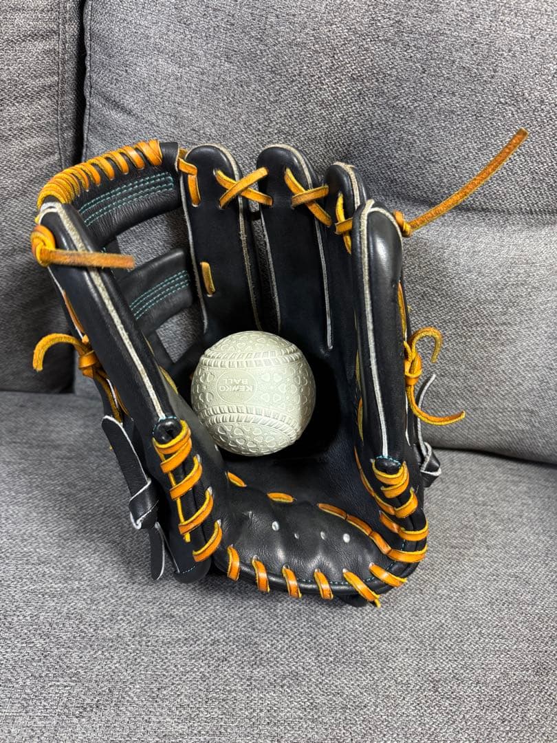 ZETT 軟式用グローブ 【吉川尚輝モデル】