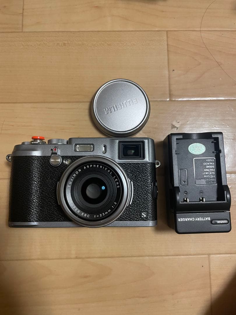 ☆極上品☆FUJIFILM デジタルカメラ X100S ❁大人気！❁