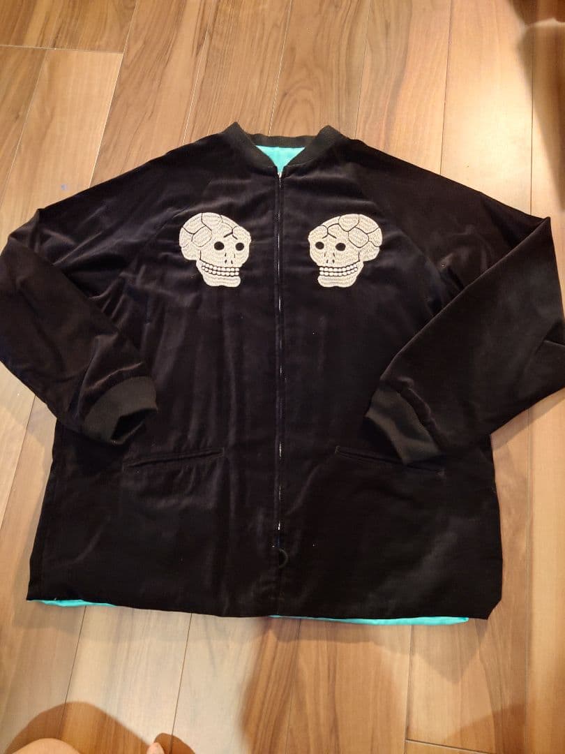 t*u様 CLOVERU リバーシブルスカジャン（黒・水色）