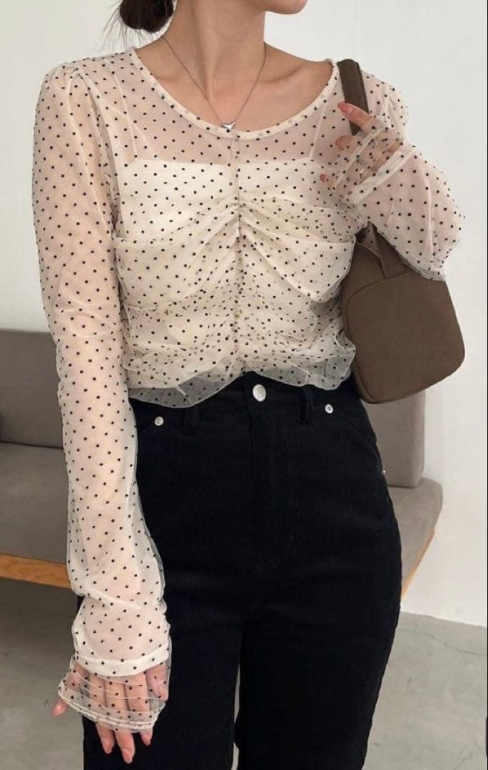 ロッキードットブラウス