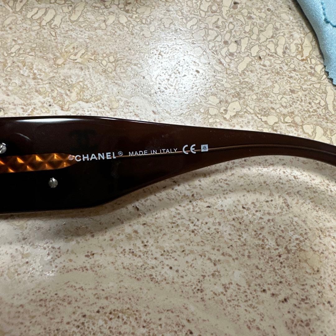 CHANEL フラワーモチーフ サングラス