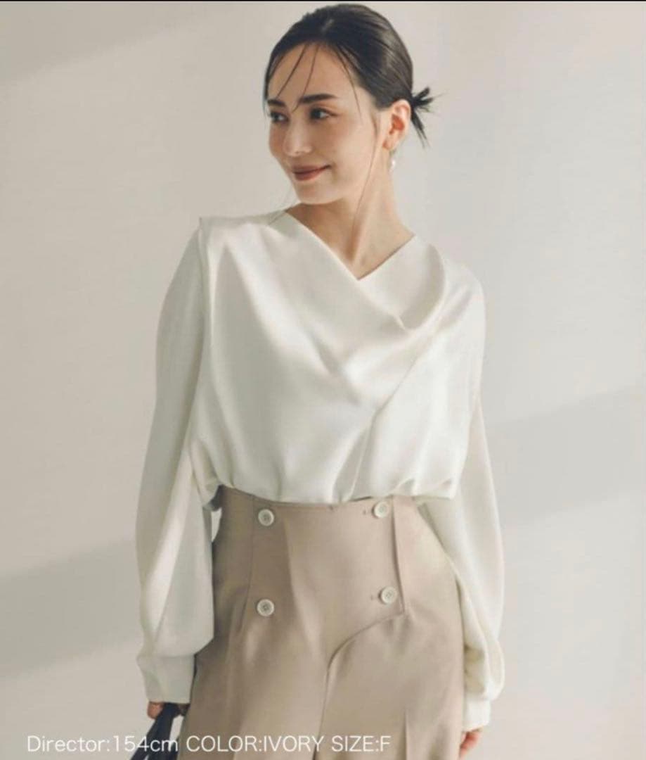 anuans ダブルクロスドレープネックブラウス