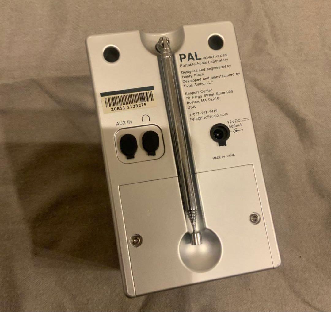 Tivoli Audio iPAL 白　ポータブルラジオ チボリオーディオ