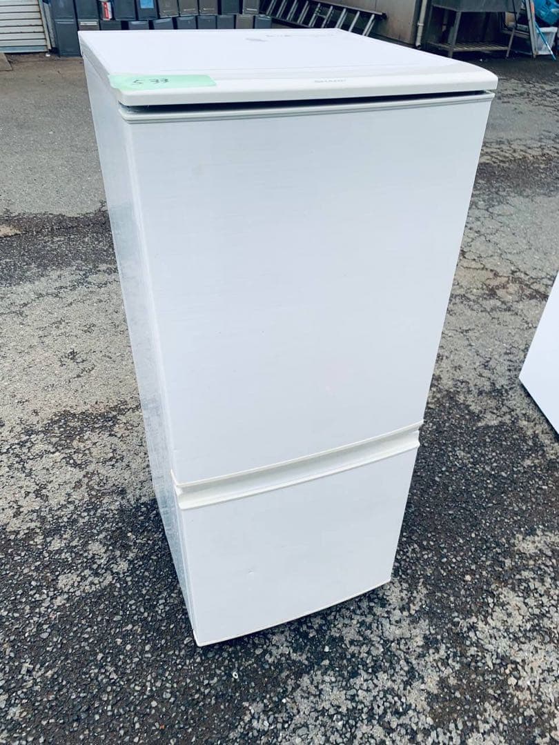 ‼️送料設置料無料‼️EJ533番✨SHARP✨冷凍冷蔵庫 ✨SJ-D14C-W