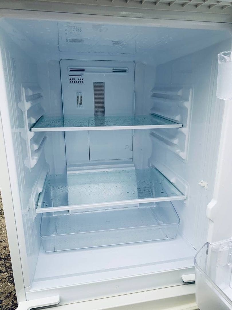 ‼️送料設置料無料‼️EJ533番✨SHARP✨冷凍冷蔵庫 ✨SJ-D14C-W