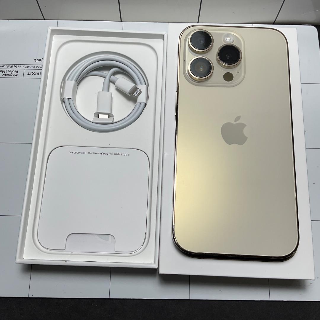 新品同様　iPhone14Pro　128GB 　SIMフリー　バッテリー100％