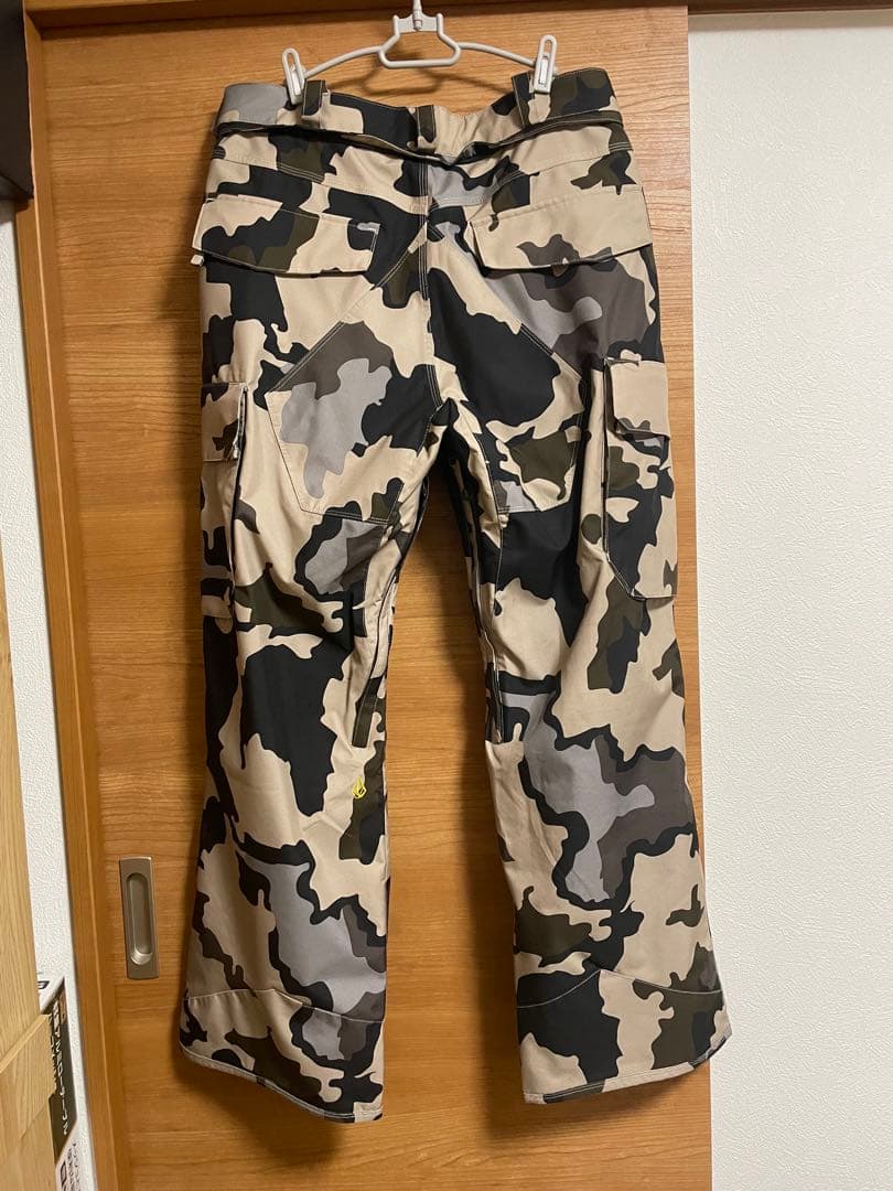 VOLCOM スノーボードパンツ カーゴパンツ　サイズ　M