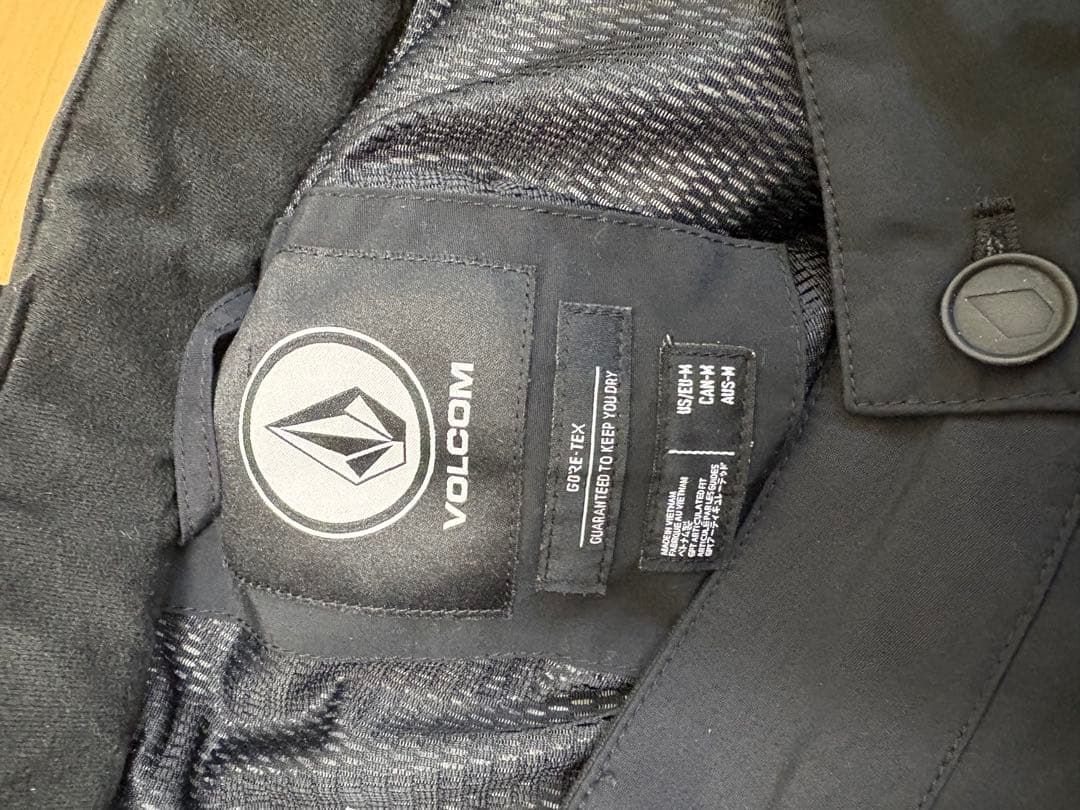 ボルコム　ゴアテックススノーボードウェア