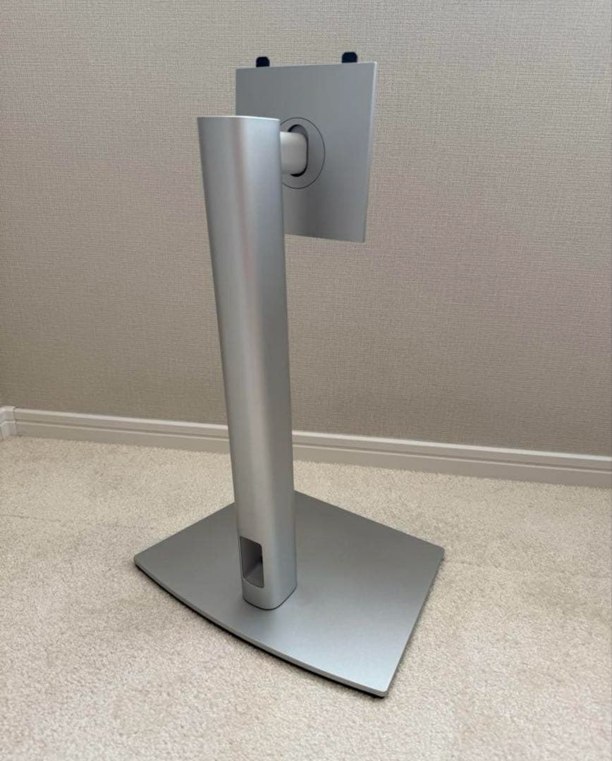 DELL P3223DE HUBモニター