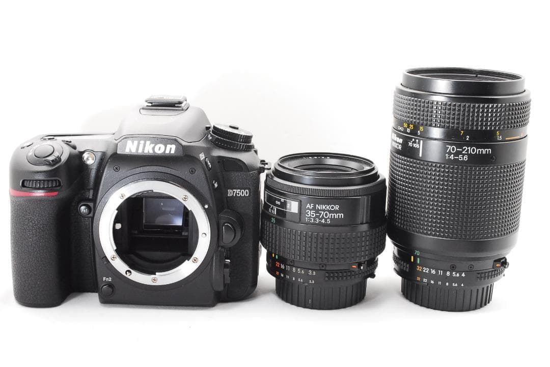 極美品 Nikon D7500 ダブルレンズセット Wi-Fi搭載で高性能♪