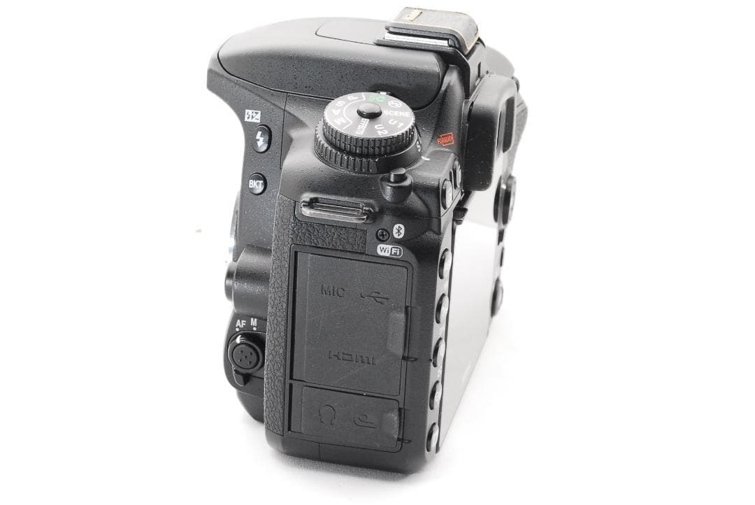 極美品 Nikon D7500 ダブルレンズセット Wi-Fi搭載で高性能♪