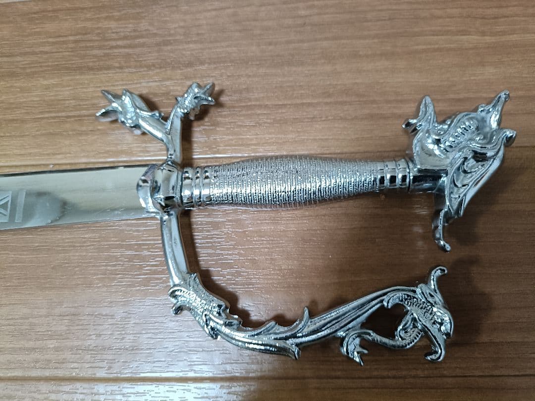 ベリーダンス　ソ―ド　剣　ドラゴンハンドル