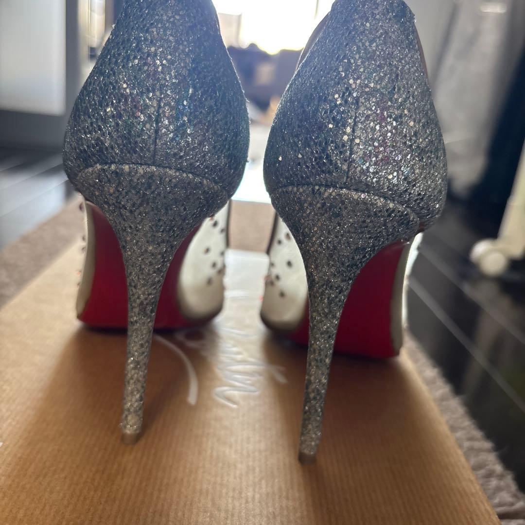 ビジュー装飾付きクリアシルバーハイヒール