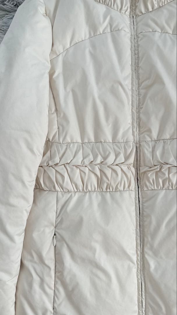 【Man Mara】ホワイトダウン　高級感お上品かつおしゃれ