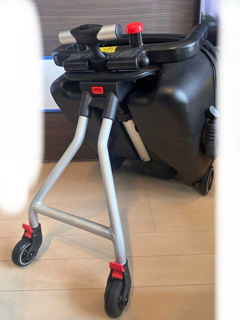 シオン♾️Q-BOXキャリーバッグ座れる多機能 軽量 20インチ機内持ち込み