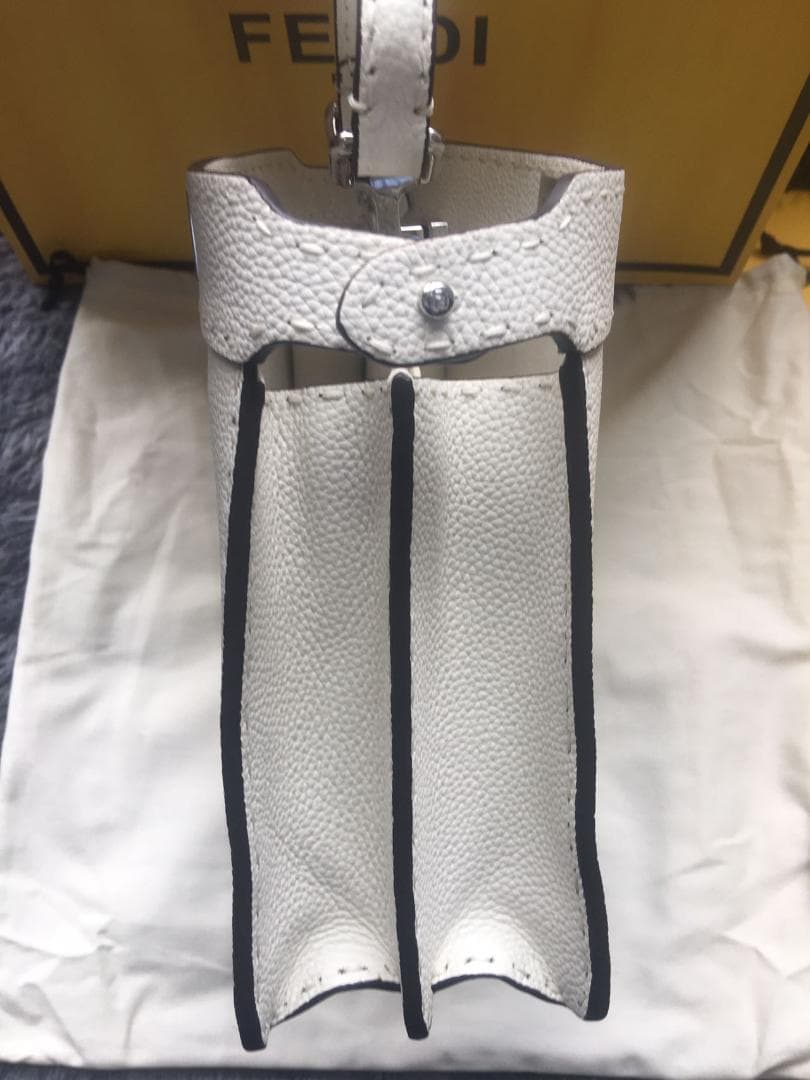 ピーカブー　8BN244