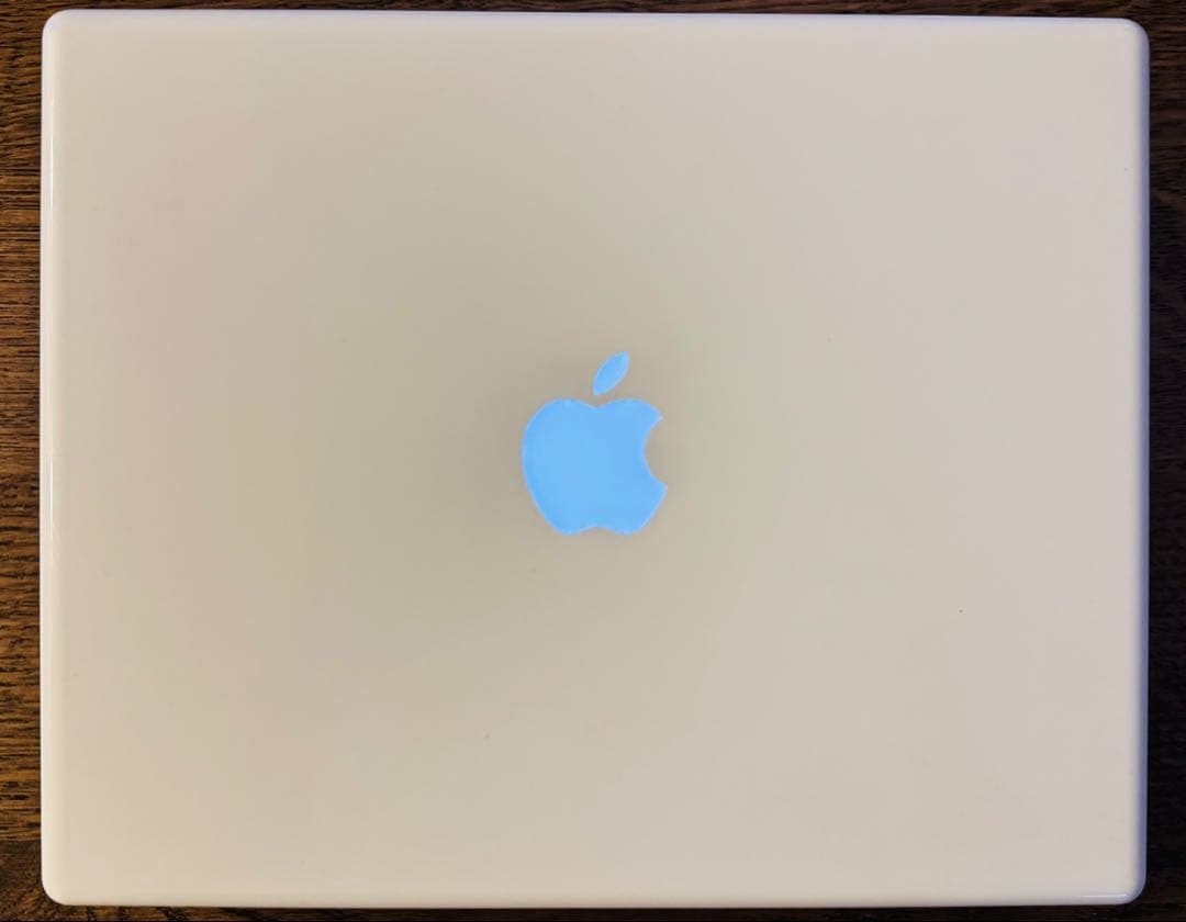 【中古】iBook G4 12インチ ホワイト 充電器つき
