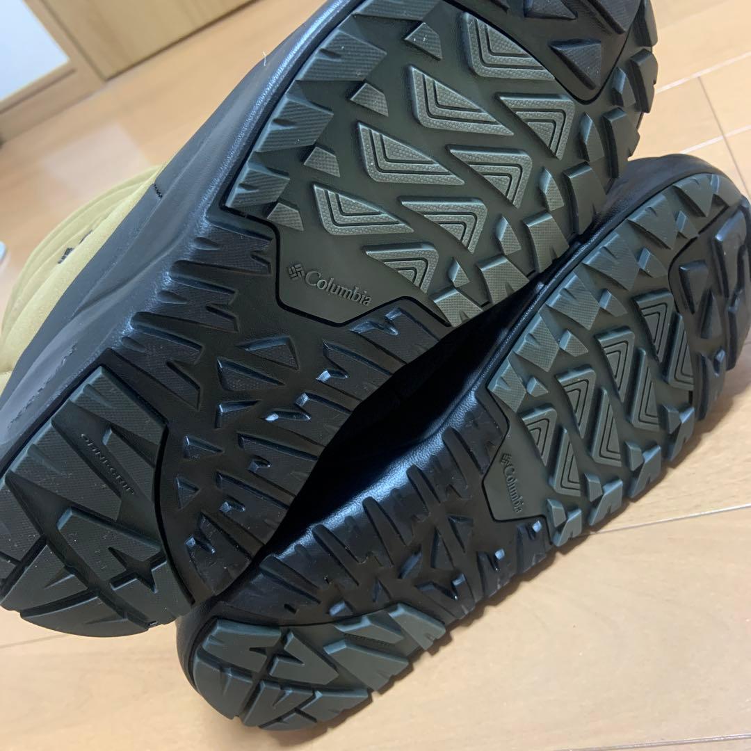 期間限定値下げColumbia 新品未使用23cm イエローテイル