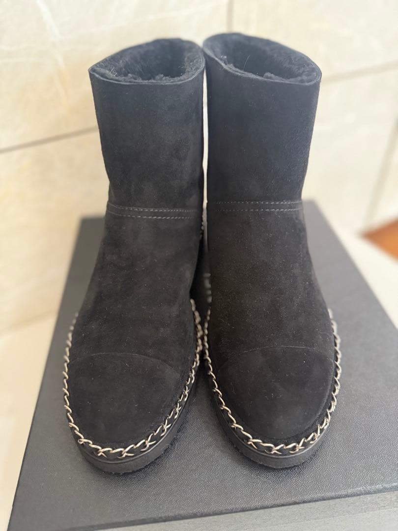 CHANEL ムートンブーツ　40 美品　中古　送料込