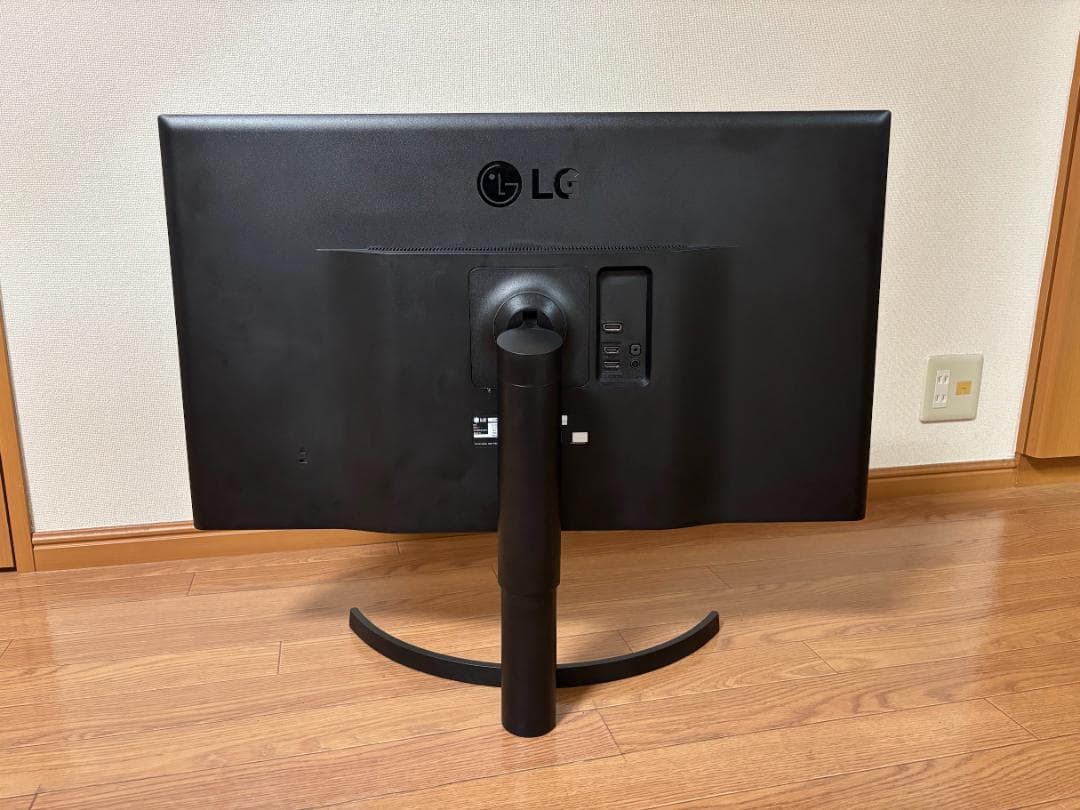 LG 32UK550-B 31.5インチ 4Kモニター
