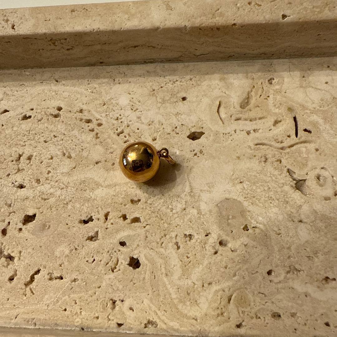 k18 18金の丸いペンダント　男女兼用　未使用